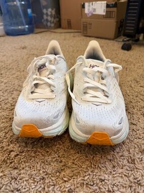 Women’s Hoka W10 - Lightly worn